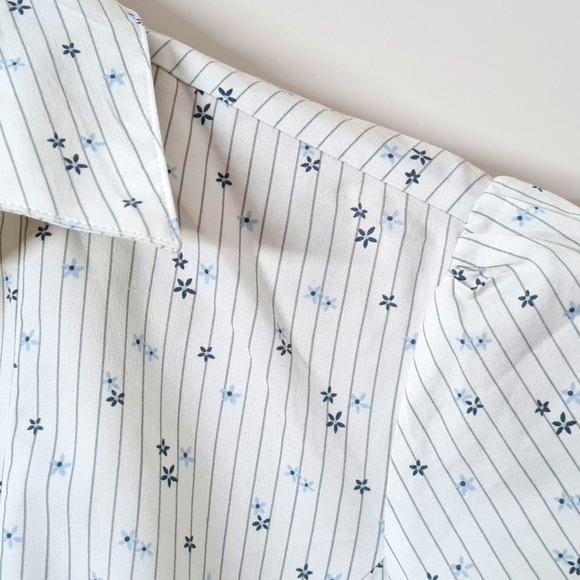 Marks and Spencer printed formal shirt - Picture 4 of 5